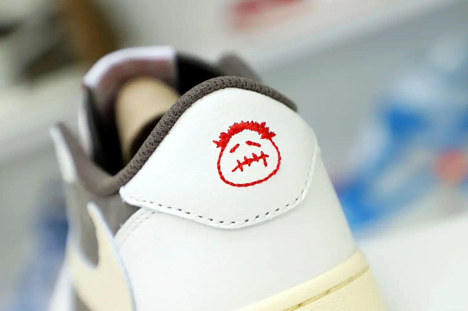 TRAVIS SCOTT 1 AIR LOW REVERSE OG Kimikick MOCHA X JORDAN 0822